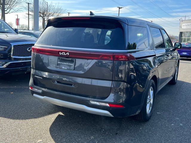 Certified 2024 Kia Carnival LX image 6