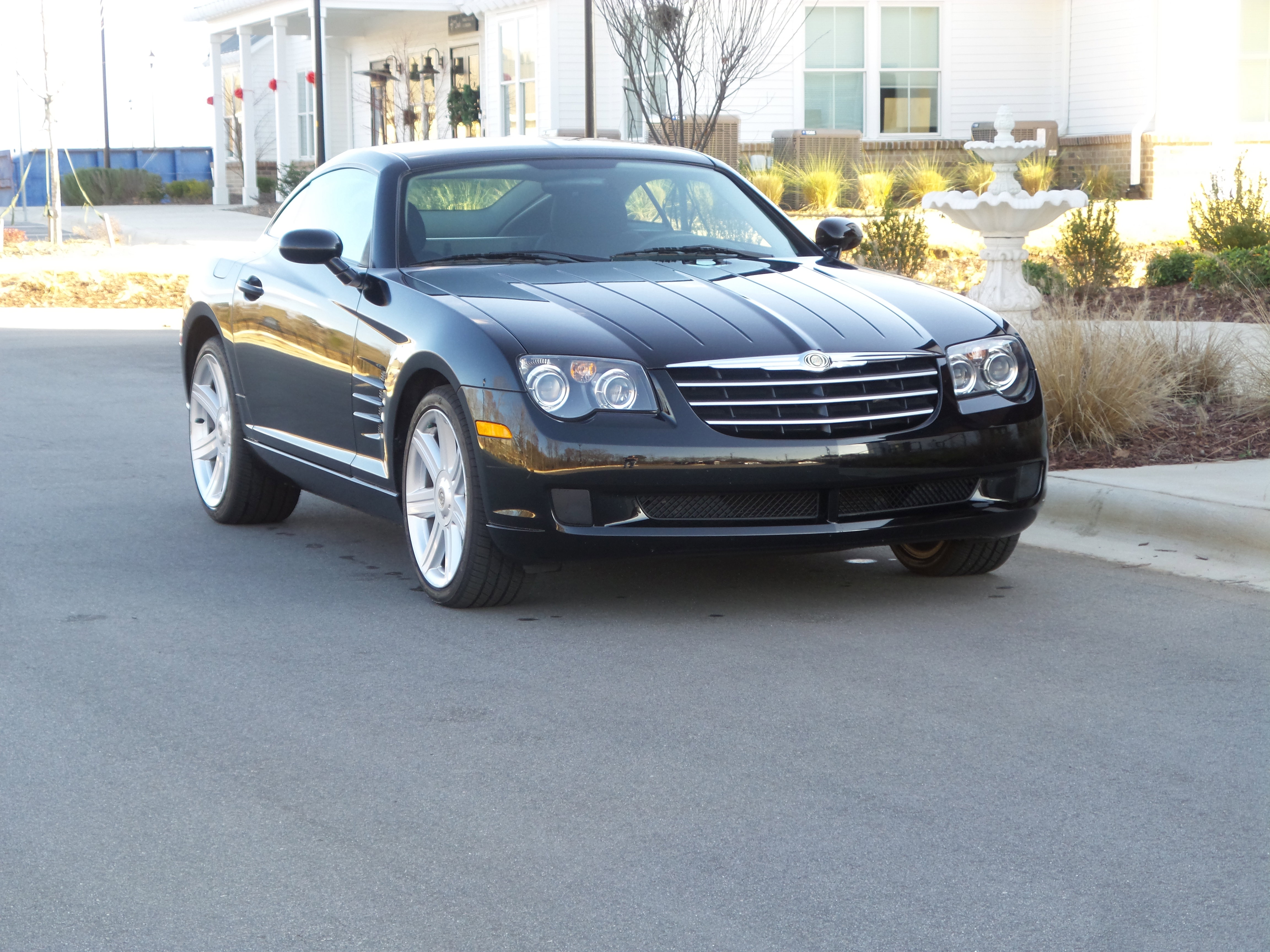Used 2007 Chrysler Crossfire Coupe image 4