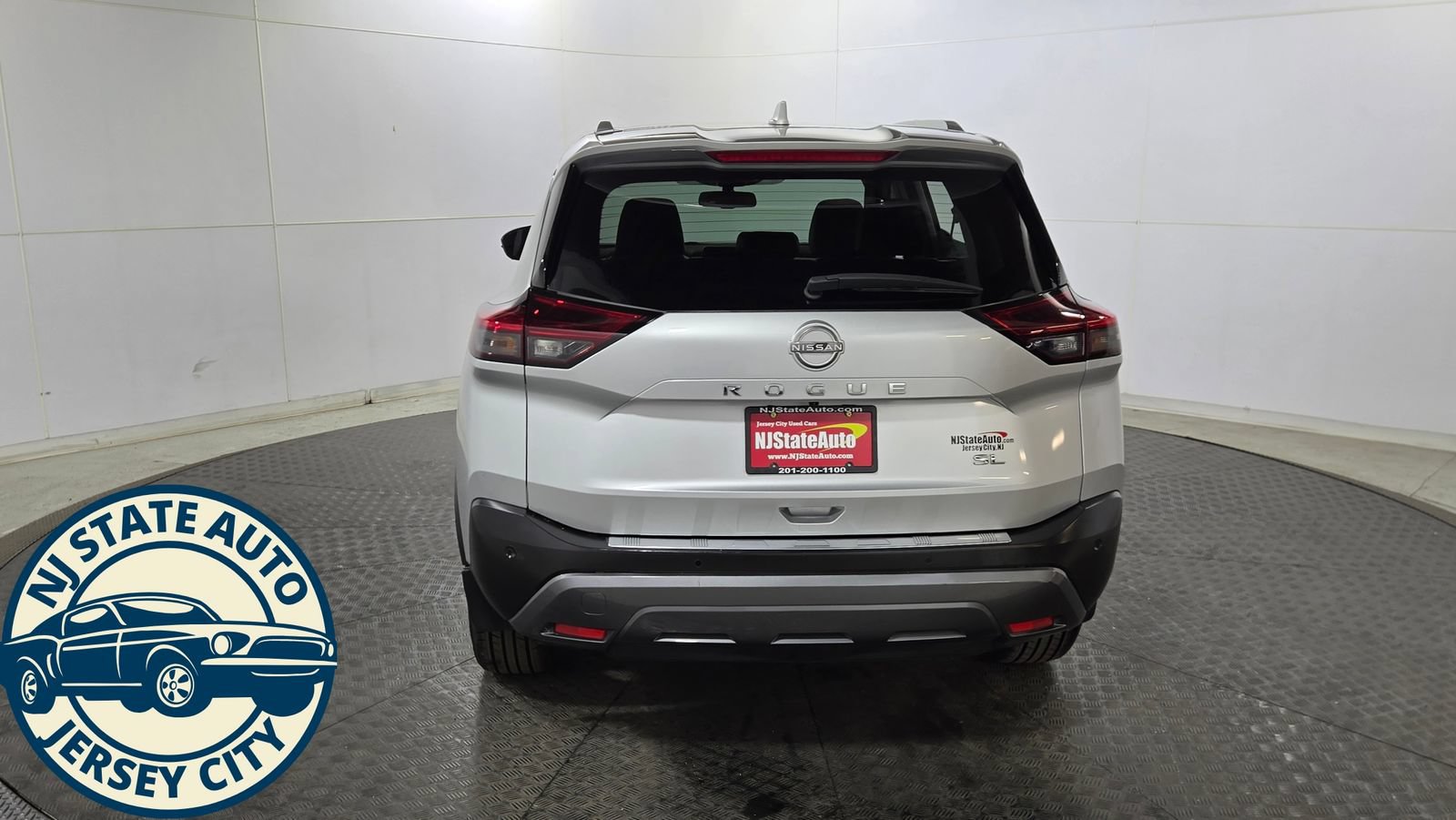 Used 2022 Nissan Rogue SL FWD image 6