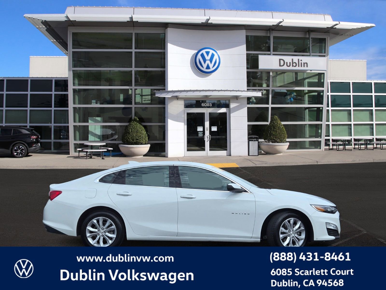 Used 2023 Chevrolet Malibu LT image 3