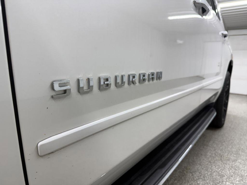 Used 2017 Chevrolet Suburban Premier image 9