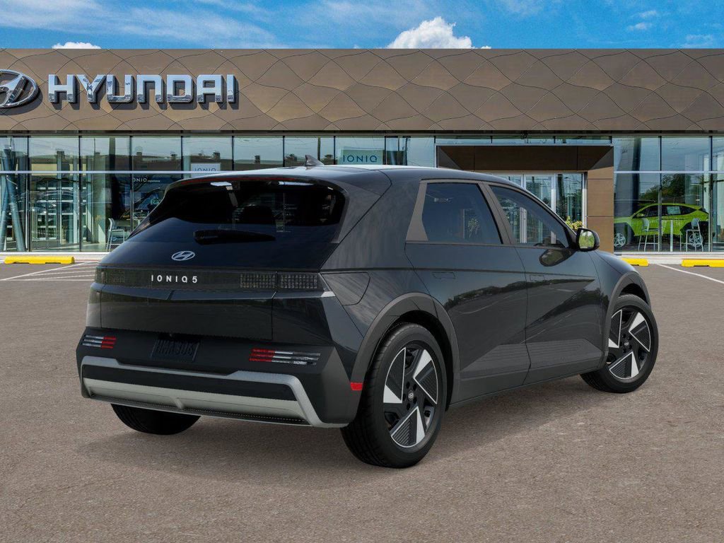 New 2025 Hyundai Ioniq 5 SE image 4