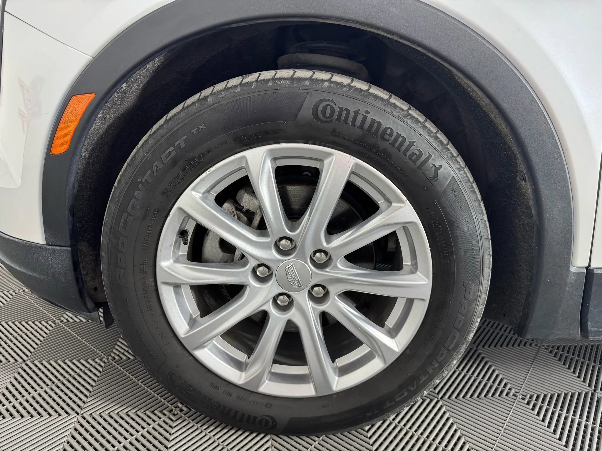 Used 2019 Cadillac XT4 Luxury w/ Cold Weather Package image 42