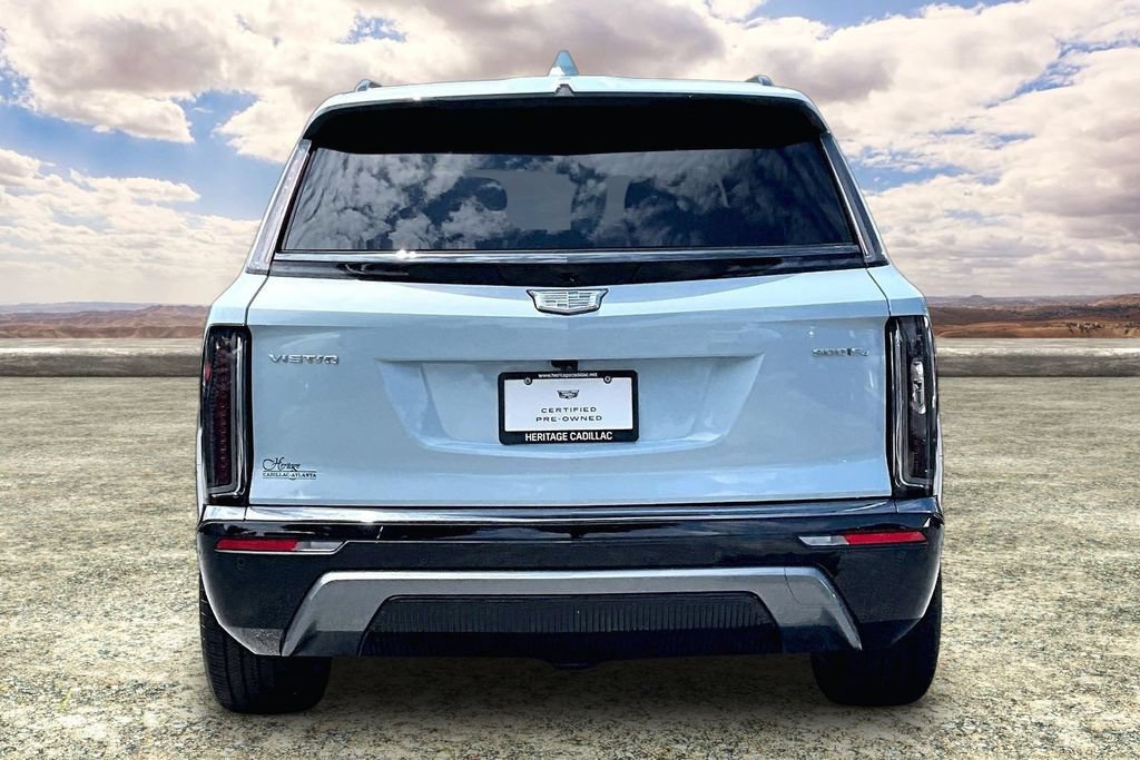 Certified 2026 Cadillac Vistiq Premium Luxury w/ LPO, Floor Liner Package AWD/4WD image 6