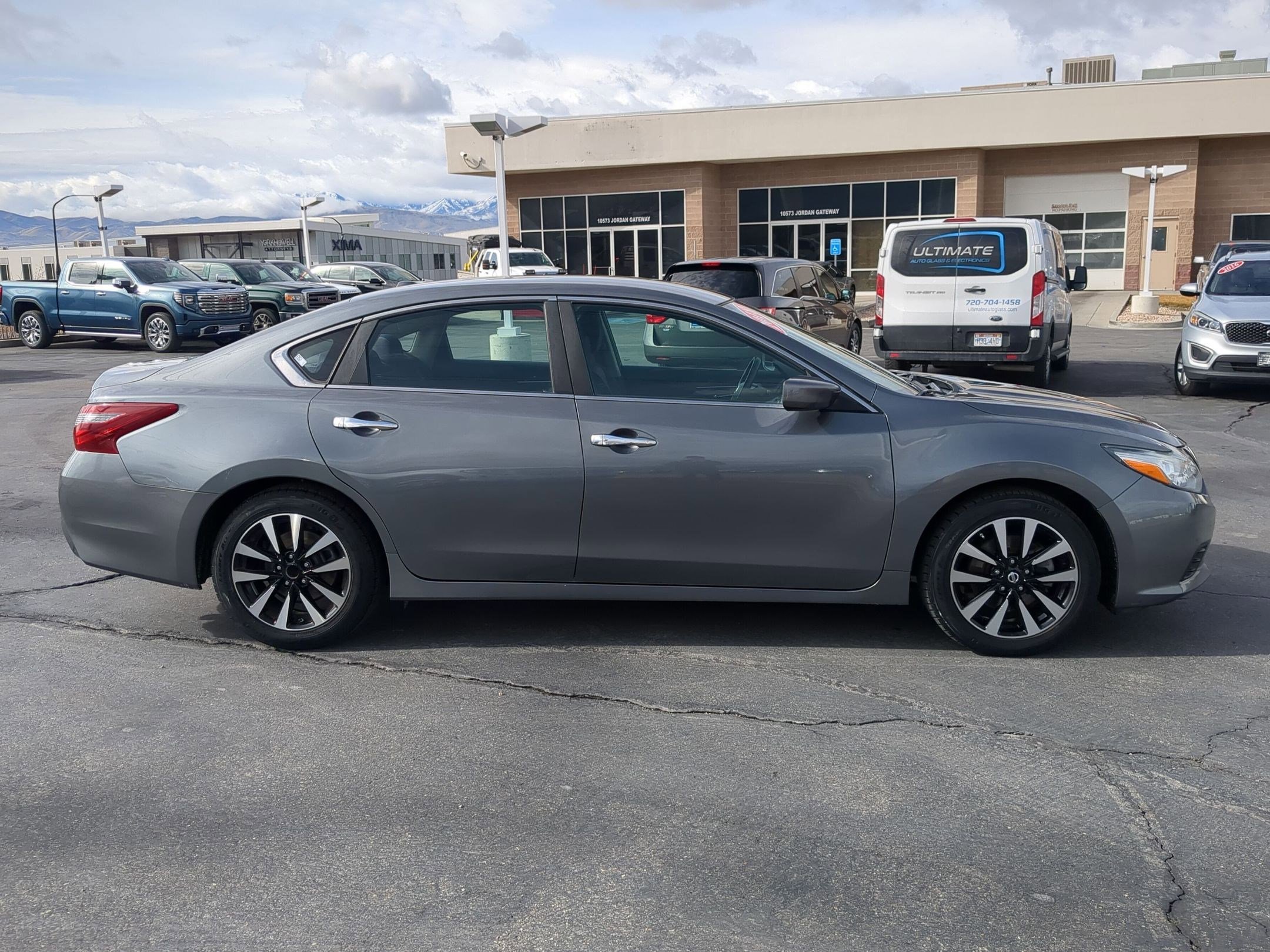 Used 2018 Nissan Altima 2.5 SV image 6