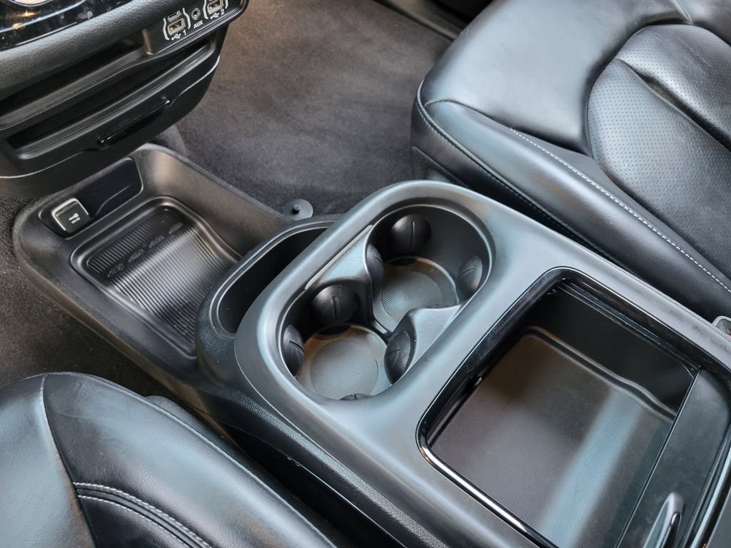 Used 2023 Chrysler Pacifica Touring-L w/ S Appearance Package FWD image 16