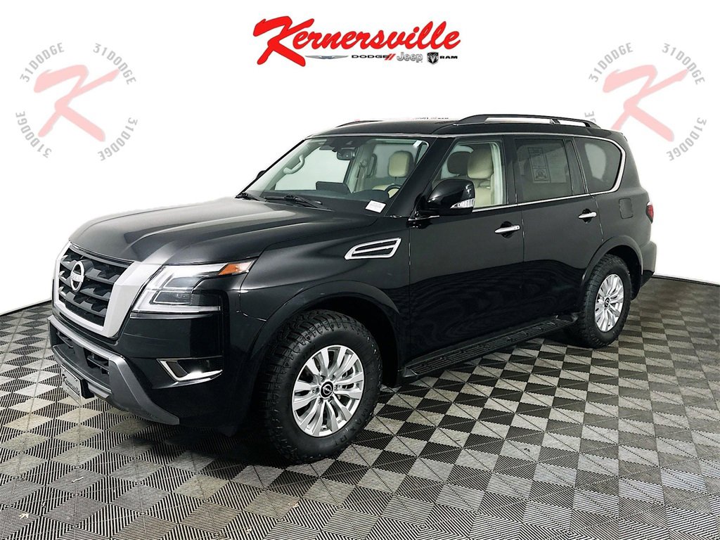 Used 2023 Nissan Armada SV image 3