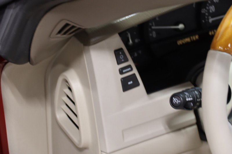 Used 2005 Cadillac XLR RWD image 56