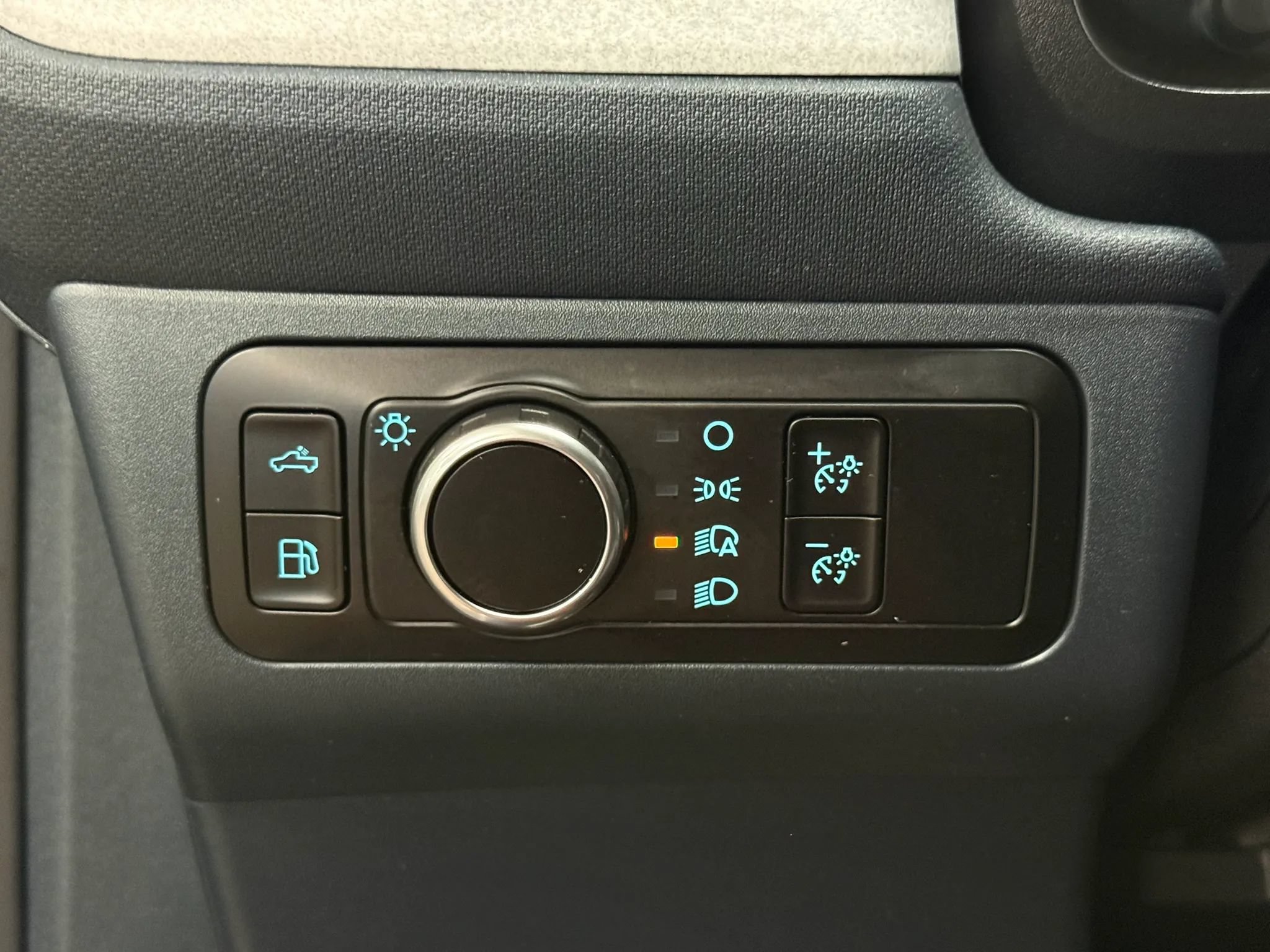 Used 2023 Ford Maverick XLT w/ XLT Luxury Package FWD image 17
