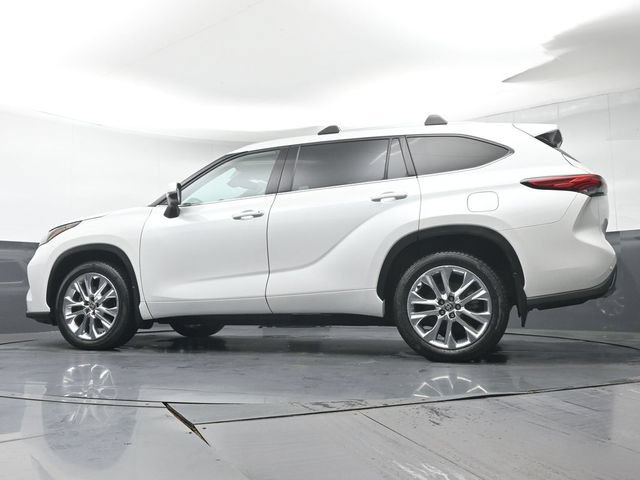 Used 2022 Toyota Highlander Limited AWD/4WD image 37