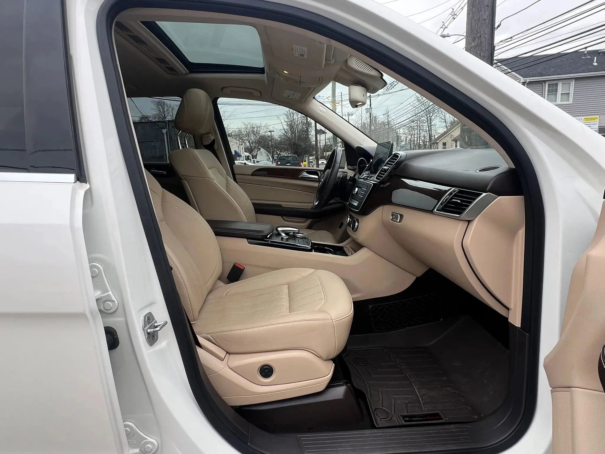 Used 2016 Mercedes-Benz GLE 350 4MATIC image 34