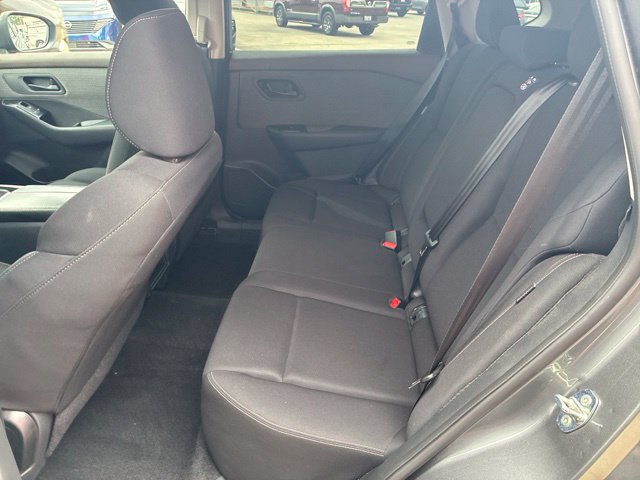 Used 2023 Nissan Rogue S FWD image 14