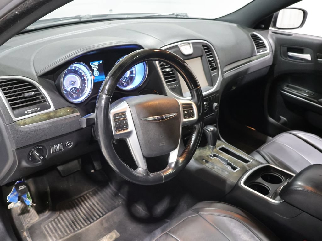 Used 2013 Chrysler 300 C AWD/4WD image 15