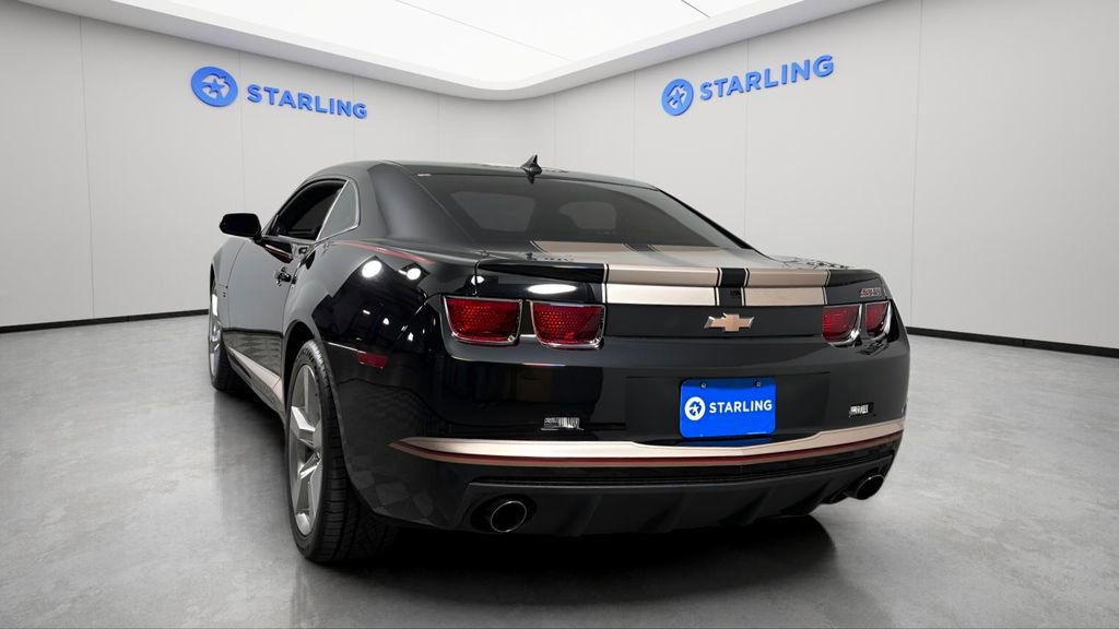 Used 2010 Chevrolet Camaro SS w/ RS Package RWD image 6