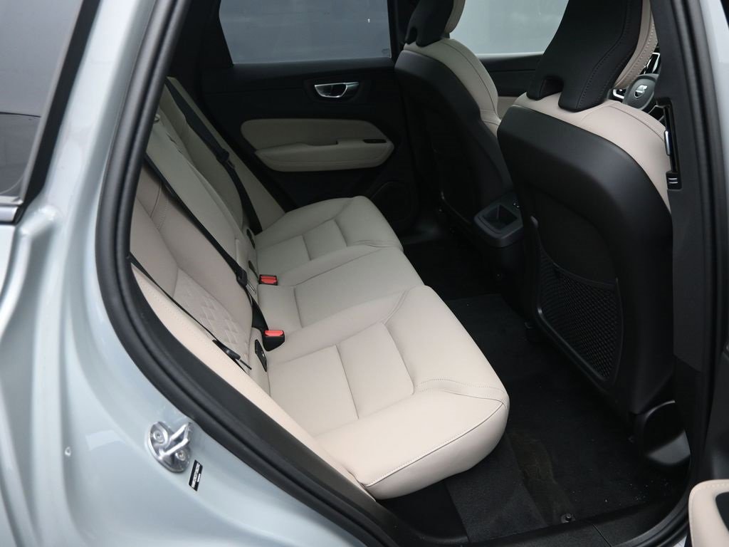 New 2026 Volvo XC60 B5 Plus w/ Protection Package Premier image 33