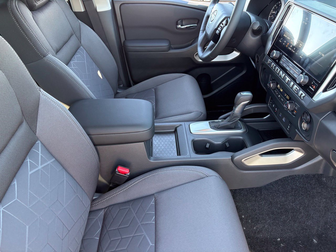 New 2027 Nissan Frontier SV RWD image 12