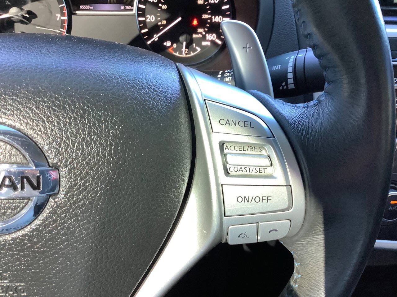 Used 2017 Nissan Altima 3.5 SR FWD image 43