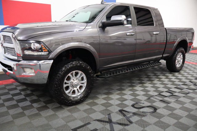 Used 2014 RAM 2500 Laramie w/ Convenience Group AWD/4WD image 3