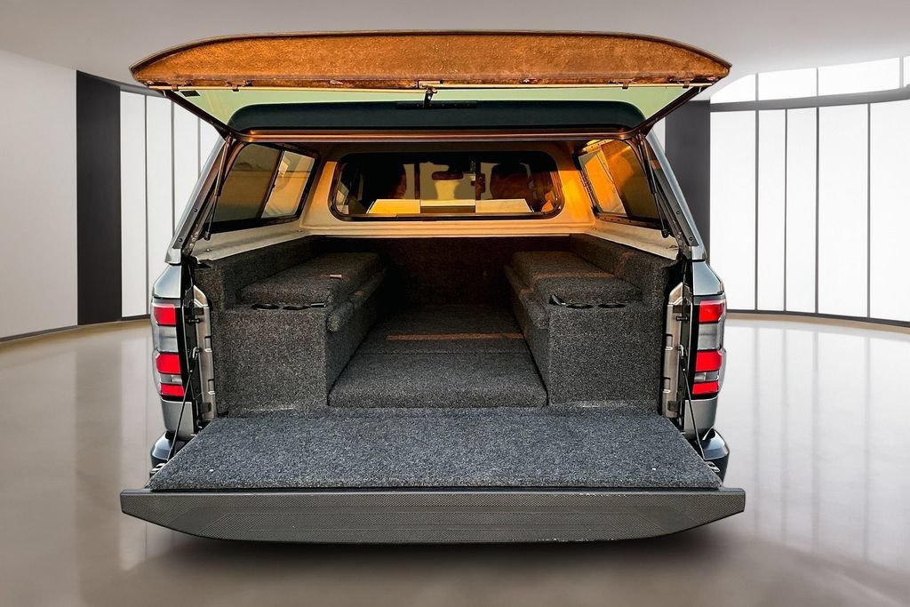 Used 2025 Nissan Frontier S RWD image 7