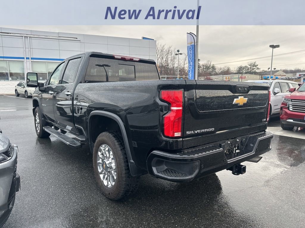 Certified 2025 Chevrolet Silverado 2500 LTZ w/ Z71 Chrome Sport Edition image 4