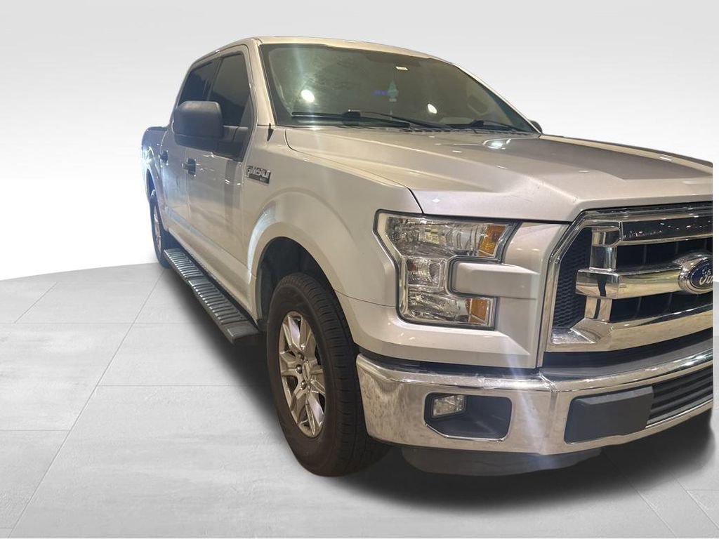 Used 2015 Ford F150 XLT image 1