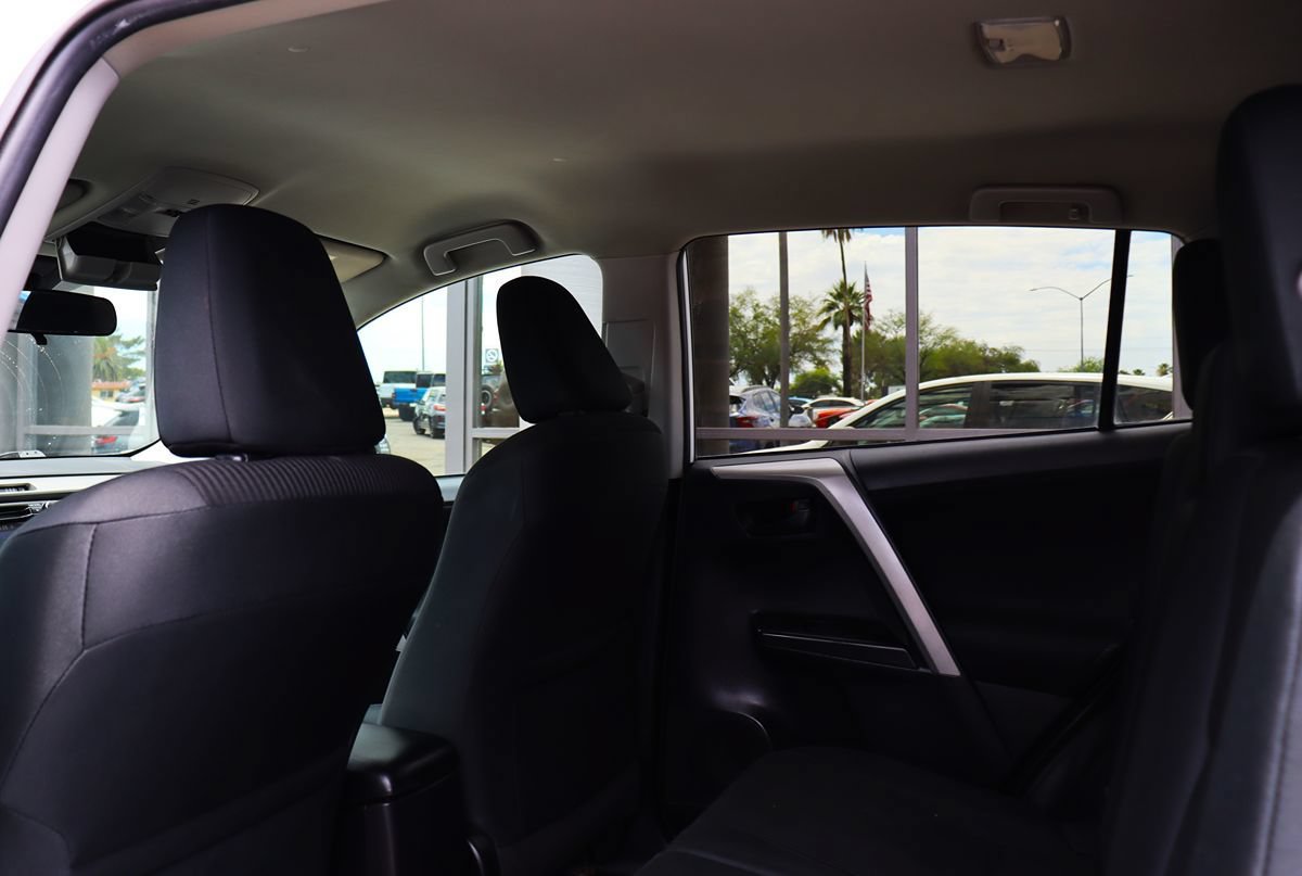 Used 2018 Toyota RAV4 LE w/ All Weather Liner Package FWD image 34
