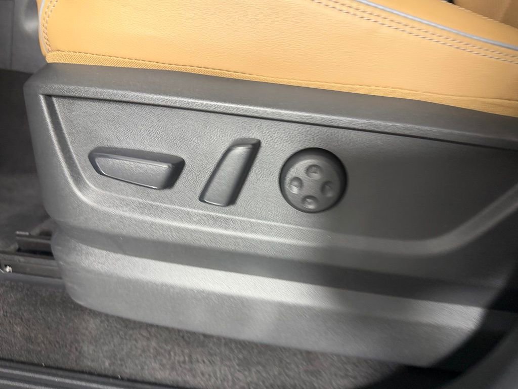 Used 2025 INFINITI QX80 Luxe image 28