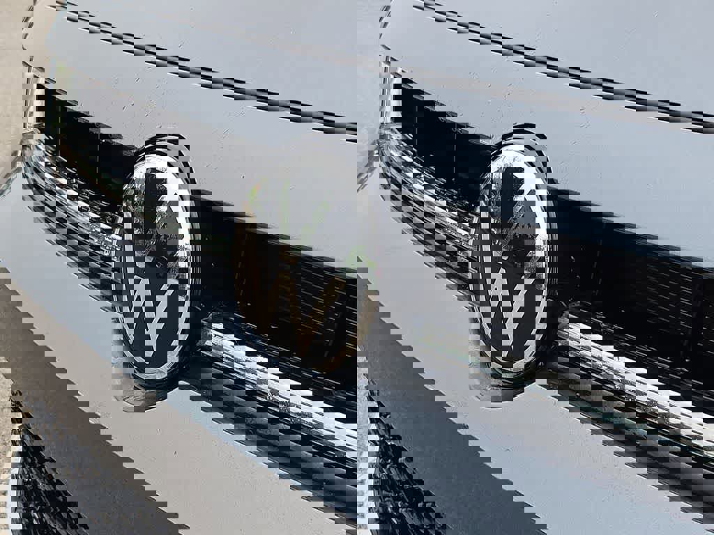 Used 2025 Volkswagen Jetta S image 12