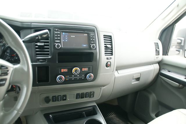 Used 2019 Nissan NV 3500 SL RWD image 19