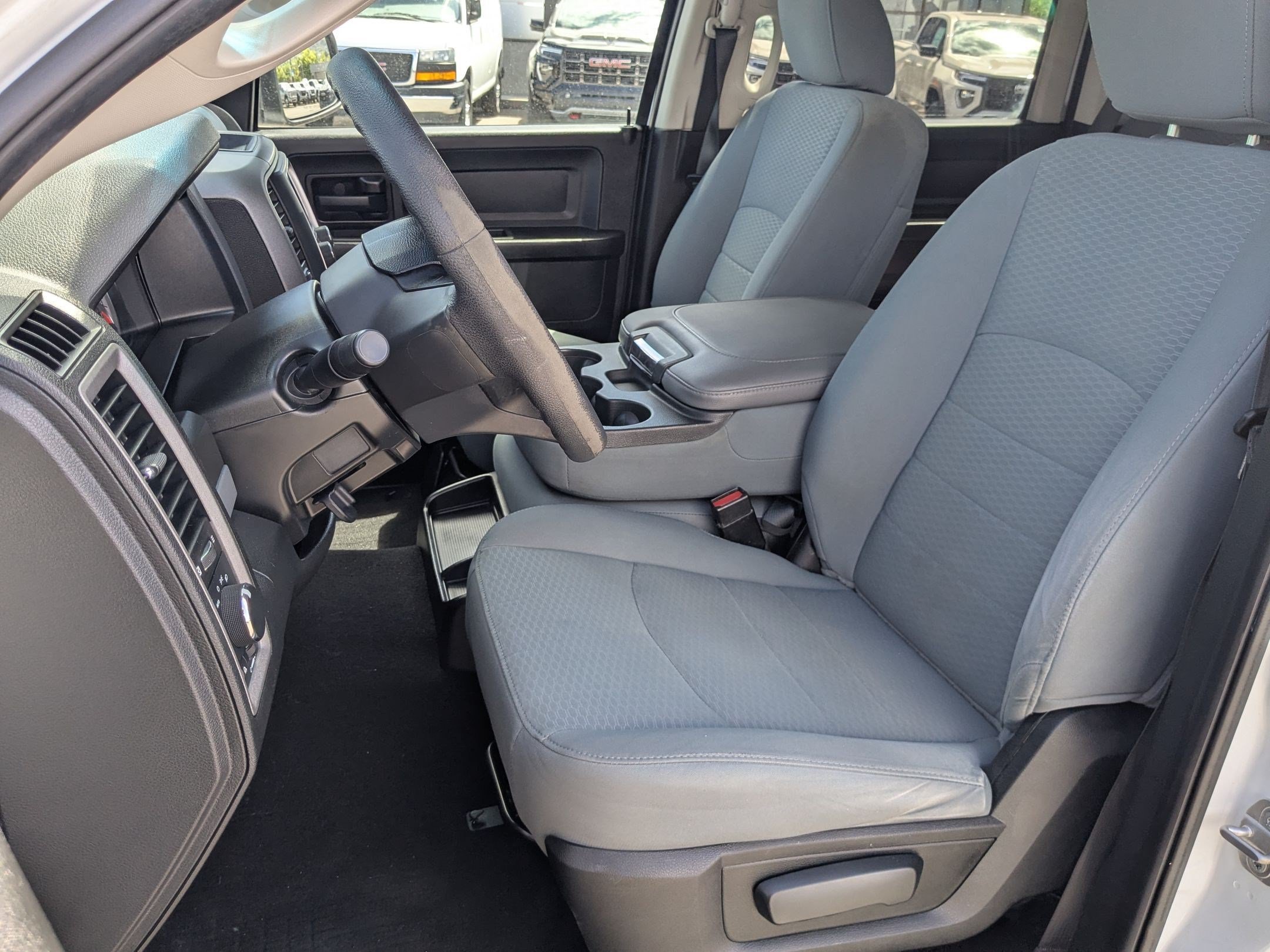 Used 2019 RAM 1500 Classic Tradesman AWD/4WD image 14
