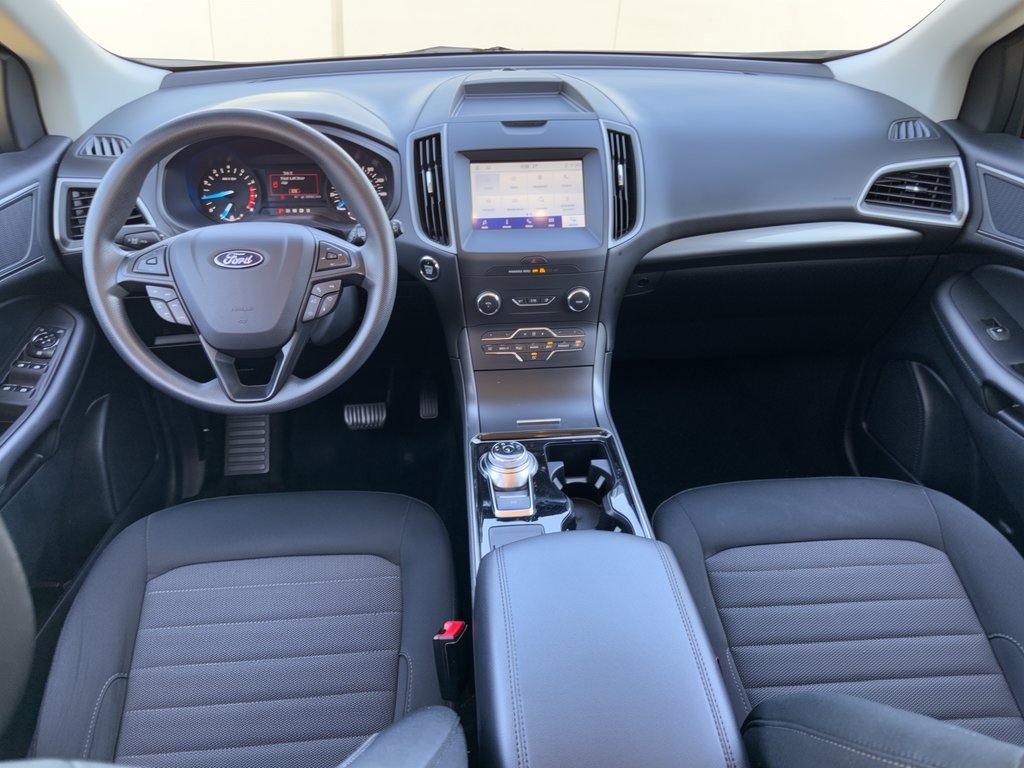 Used 2020 Ford Edge SE FWD image 16