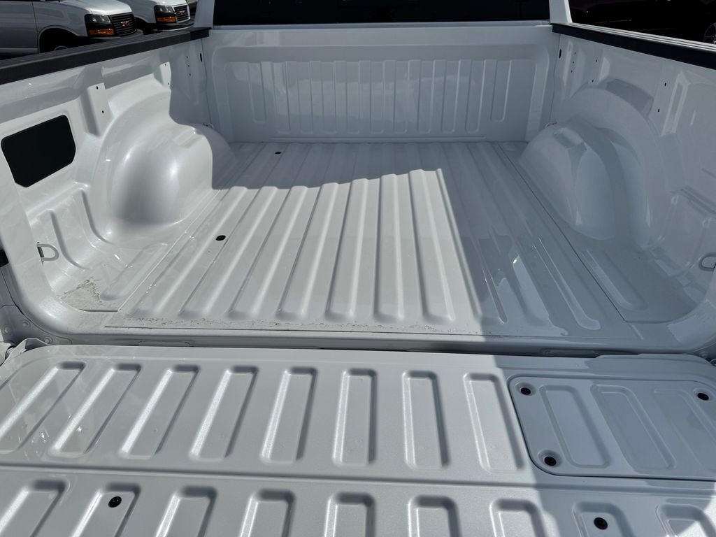 New 2026 RAM 1500 Laramie AWD/4WD image 10