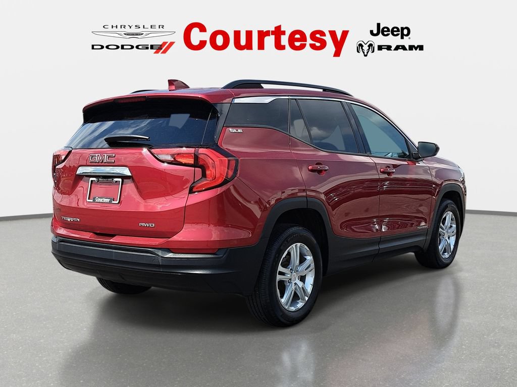 Used 2020 GMC Terrain SLE w/ Driver Convenience Package AWD/4WD image 4