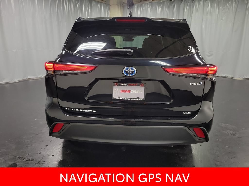 Used 2023 Toyota Highlander XLE AWD/4WD image 7