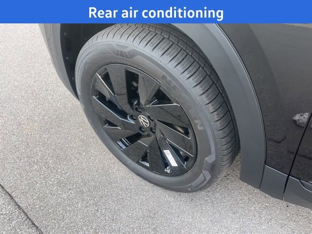 New 2026 Volkswagen Atlas SE image 5