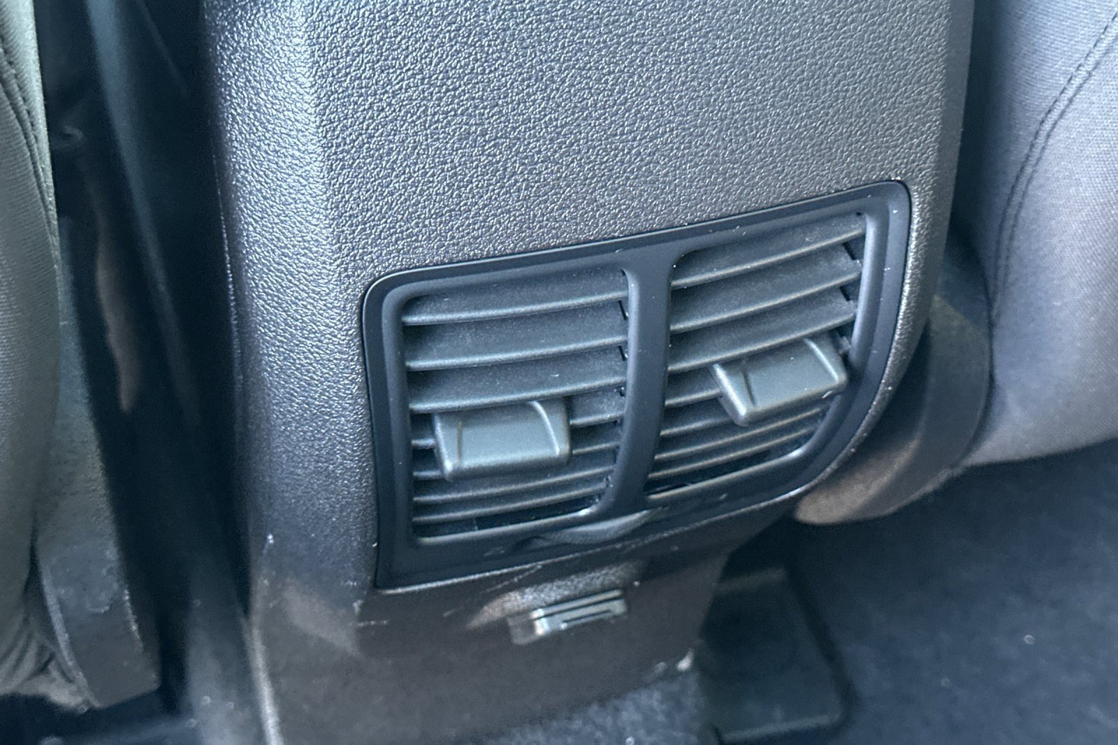 Used 2017 Ford Escape SE image 14