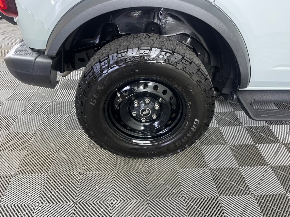 Used 2023 Ford Bronco Black Diamond image 26
