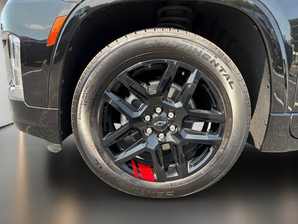 Used 2022 Chevrolet Traverse Premier w/ Redline Edition FWD image 10