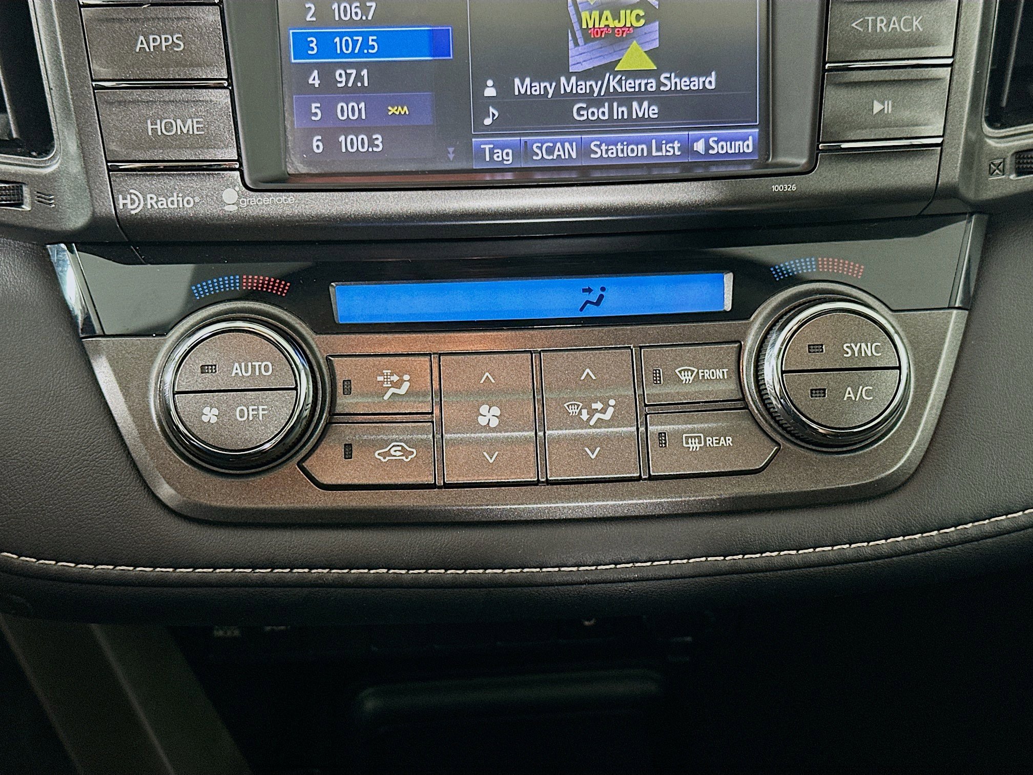 Used 2014 Toyota RAV4 XLE AWD/4WD image 22
