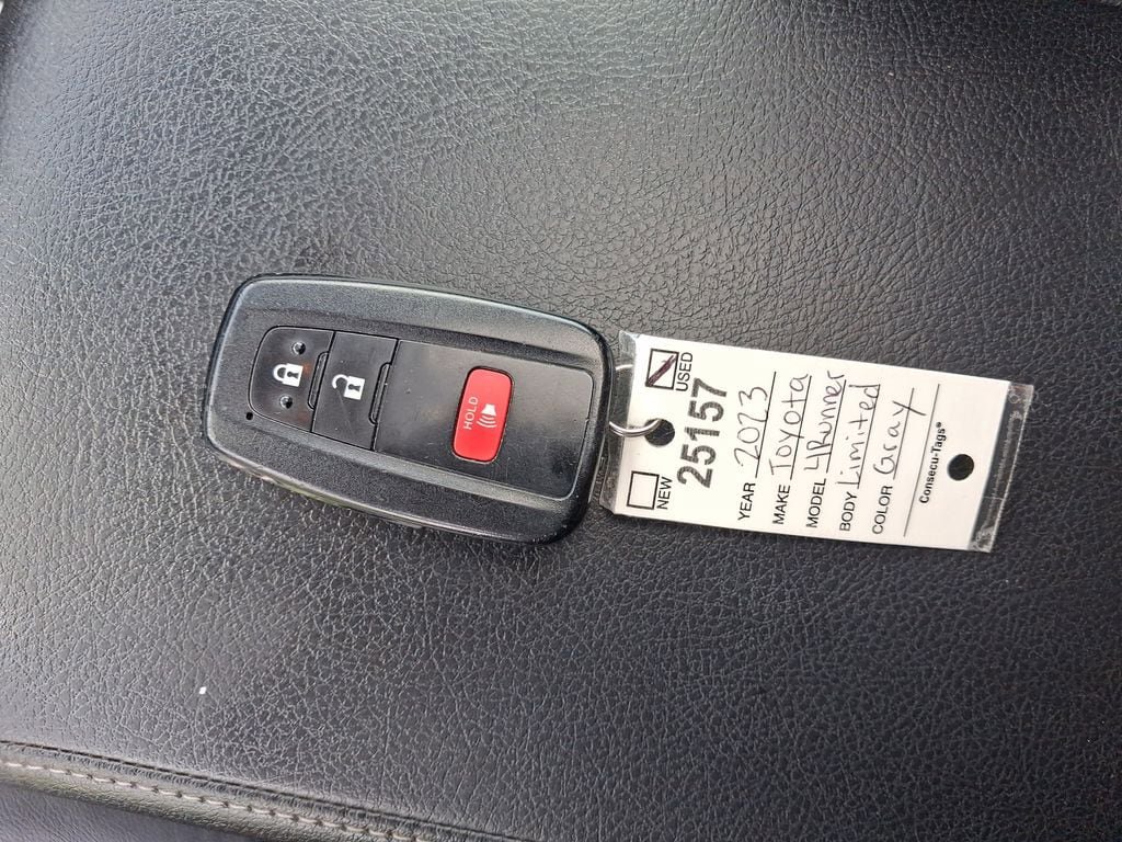 Used 2022 Toyota 4Runner Limited RWD image 38