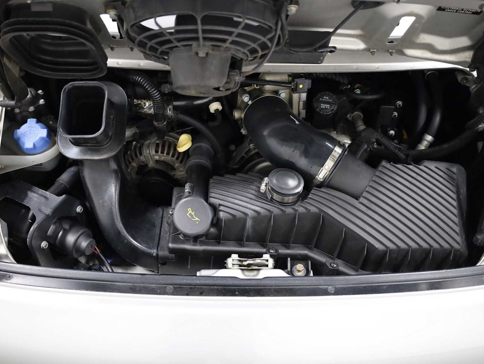 Used 2003 Porsche 911 Carrera RWD image 36