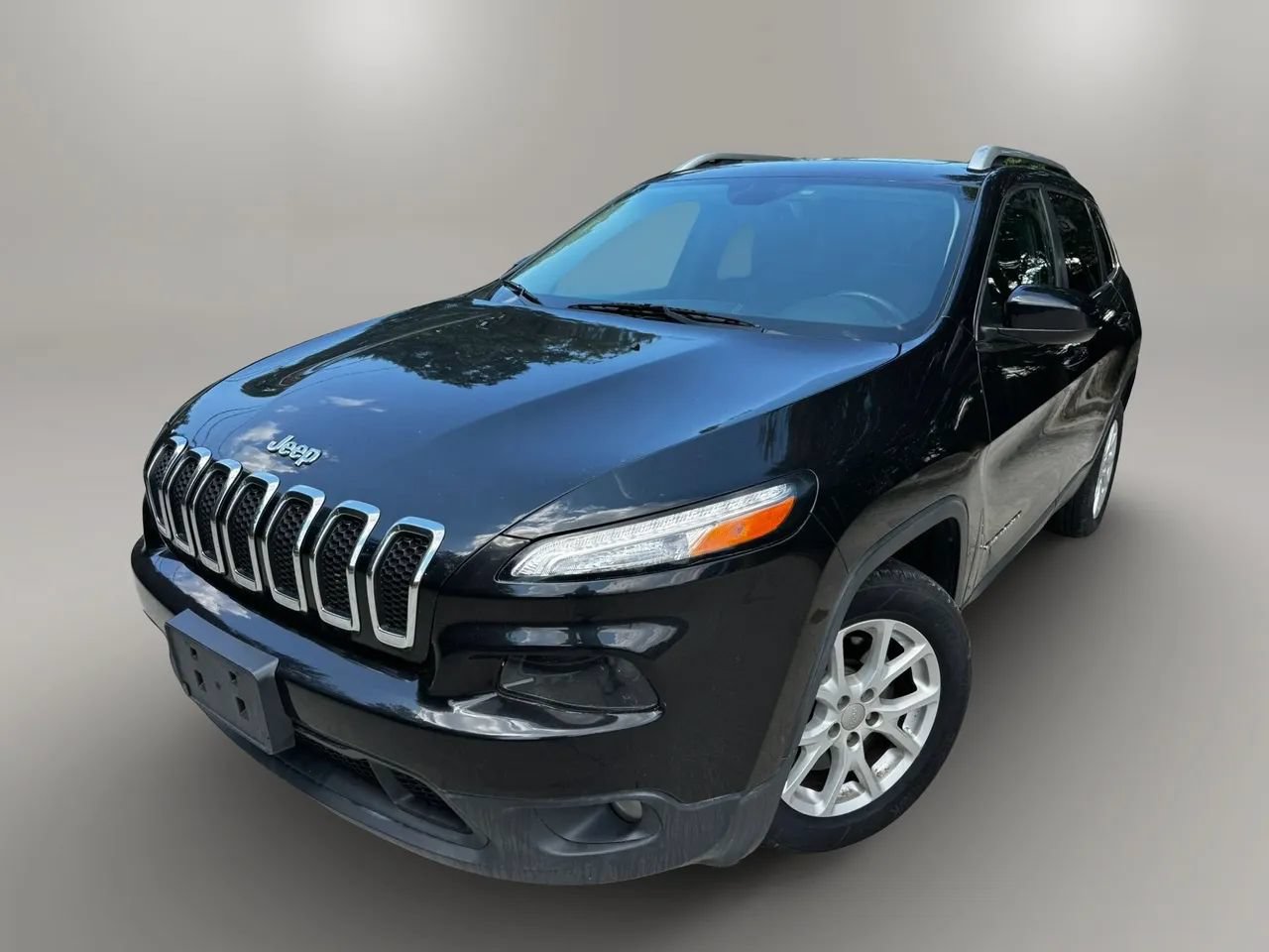 Used 2015 Jeep Cherokee Latitude w/ Comfort/Convenience Group