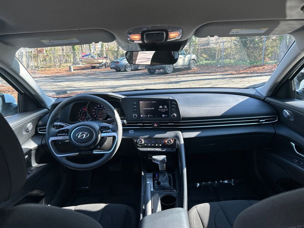 Used 2023 Hyundai Elantra SEL FWD image 26