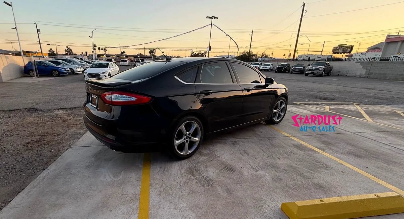 Used 2015 Ford Fusion SE w/ Equipment Group 201A FWD image 6