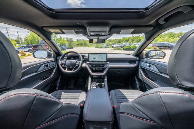 New 2026 Ford Explorer ST-Line w/ ST-Line Street Pack AWD/4WD image 17