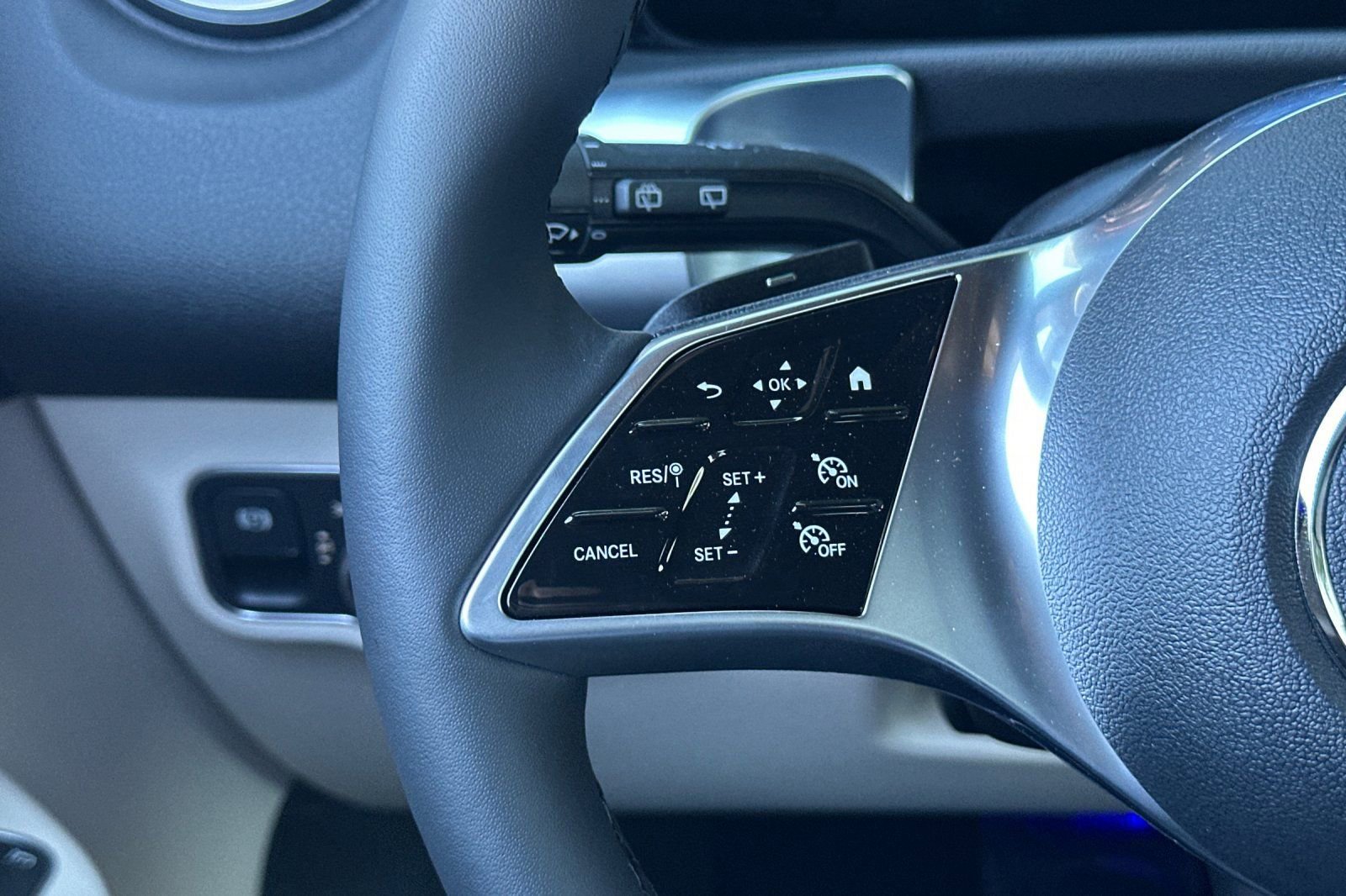 New 2026 Mercedes-Benz GLB 250 image 25