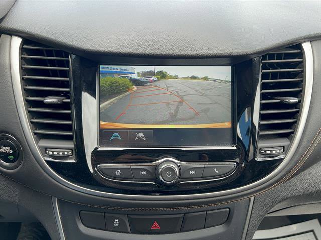 Used 2017 Chevrolet Trax LT w/ Sun & Sound Package FWD image 22