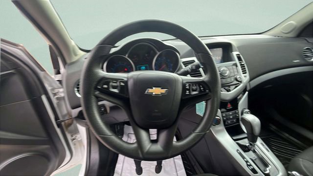 Used 2016 Chevrolet Cruze LT image 14