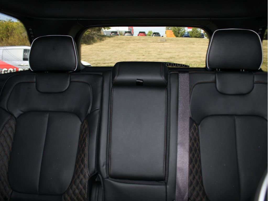 New 2025 Jeep Grand Cherokee Summit image 23