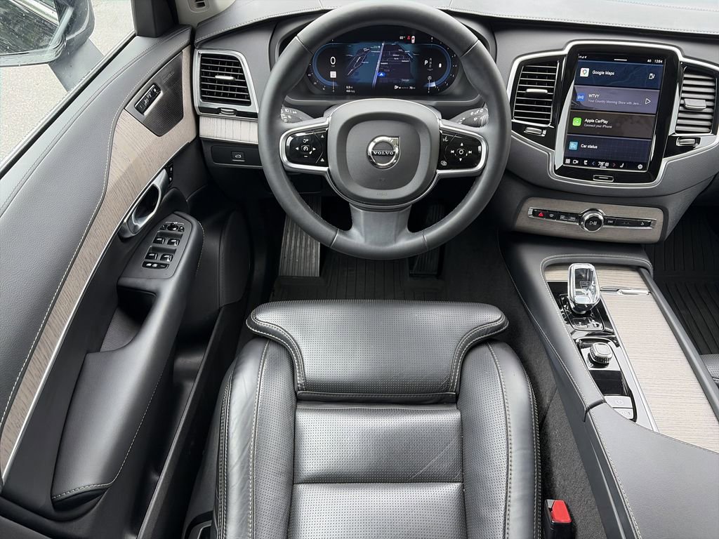 Used 2024 Volvo XC90 B6 Ultimate w/ Protection Package Premier AWD/4WD image 15
